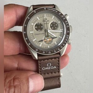 OMEGA × Swatch MoonSwatch Mission to Saturn Chronograph Beige Dial